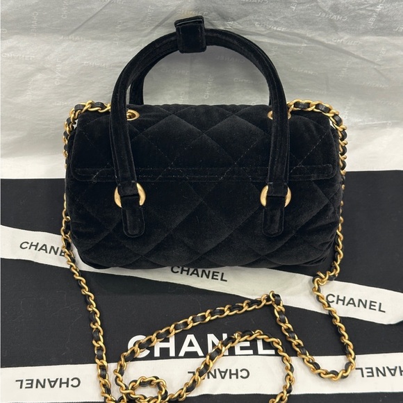 Chanel Black Velvet Quilted Crossbody Bag - Picture 2 of 6